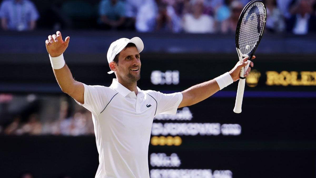 Novak Djokovic, tras ganar la final de Wimbledon ante Kyrgios.