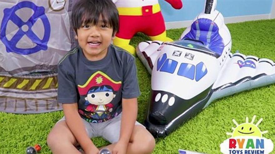 Un niño de 7 años, el &#039;youtuber&#039; que más dinero gana en el 2018