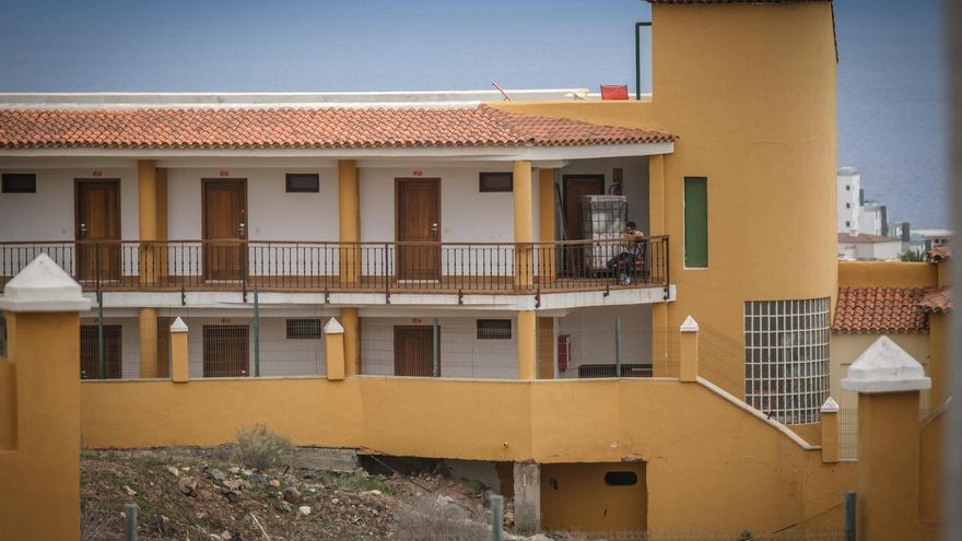 Hotel tomado por okupas en el sur de Tenerife