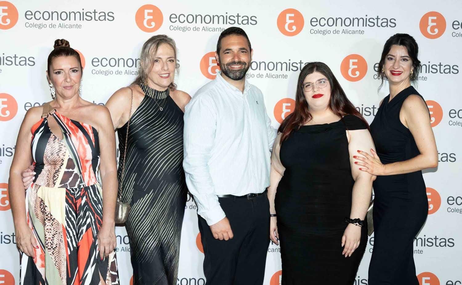 Los Economistas de Alicante celebran su cena anual en honor a su patrón