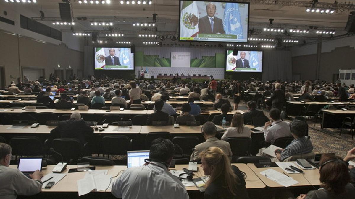 La sala de conferencias donde tiene lugar la cumbre del clima, el jueves, en Cancún.