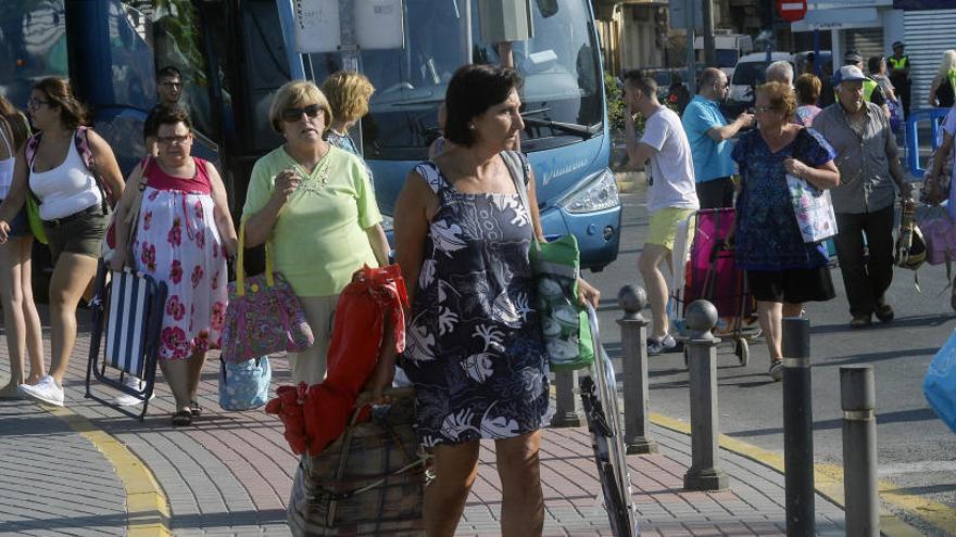 Santa Pola recupera los visitantes nacionales y la Oficina de Turismo realiza un 60% más de atenciones