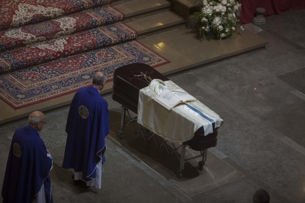 Adiós a Antonio Vivo entre aplausos