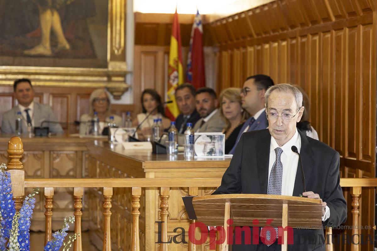 Así se ha vivido el emocionante acto del nombramiento de 'Hijo Predilecto' de Caravaca al doctor Juan Manuel Laborda