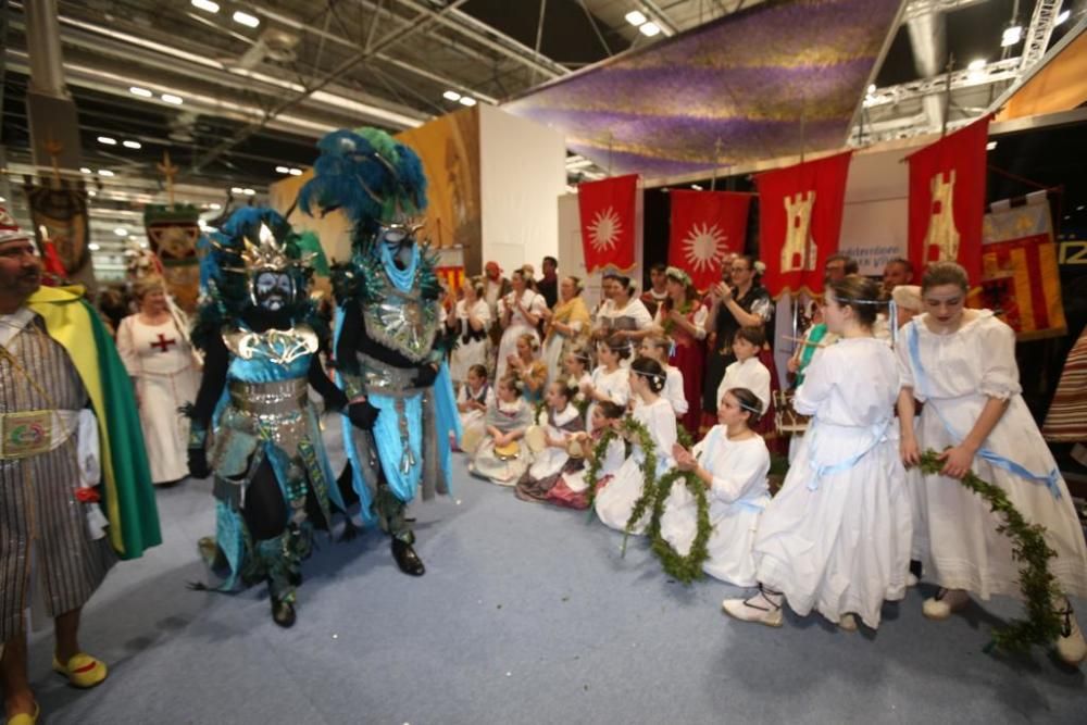 La Federación de Moros y Cristianos de Alicante lleva la fiesta a Madrid.