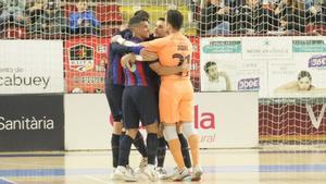 Los azulgrana celebran uno de los goles