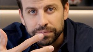 Gerard Piqué bromea con la manita en la promoción de Uber Eats