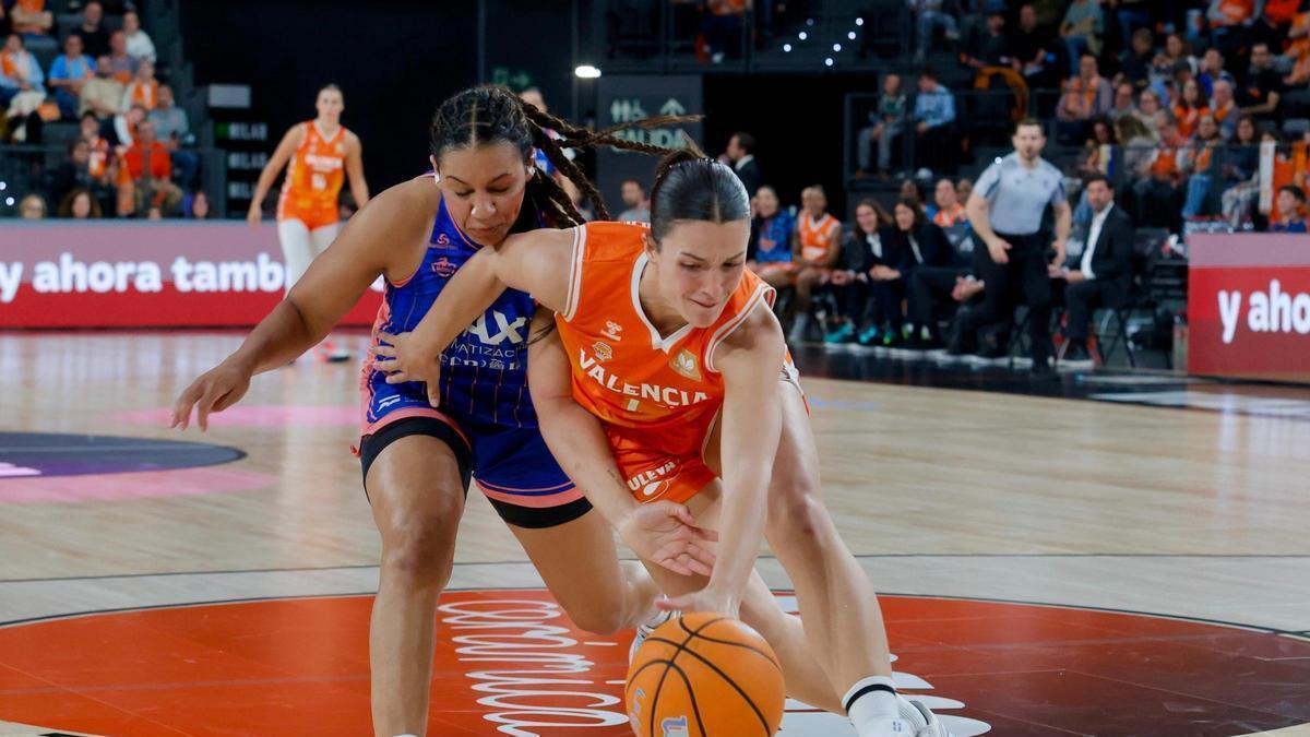 El Valencia Basket - Baxi de Ferrol de la LF Endesa, en imágenes