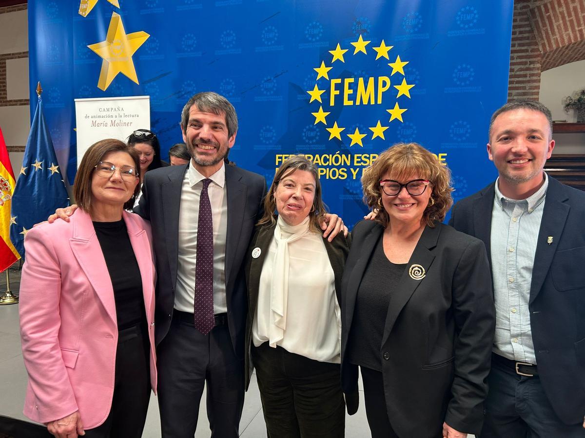 Llíria recibe uno de los premios especiales de la XXV Campaña de Animación a la Lectura María Moliner.