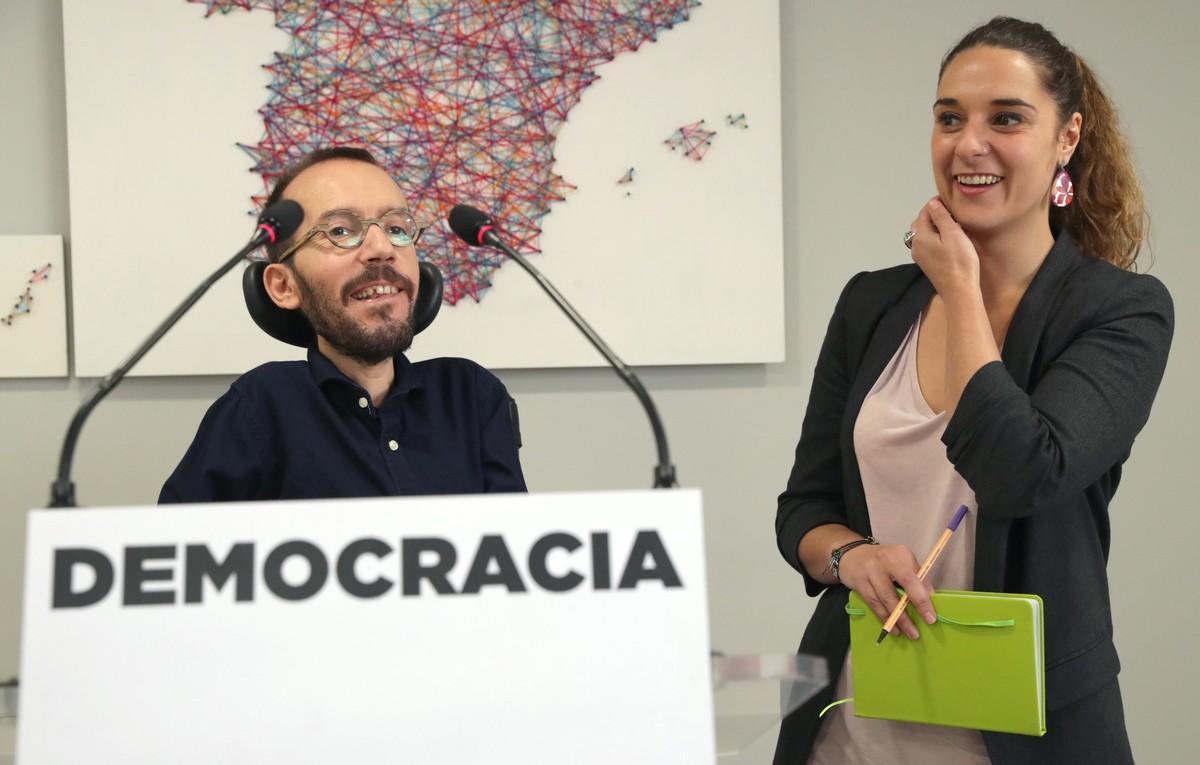 GRAF780 MADRID  27 11 2017 - El secretario de organizacion de Podemos  Pablo Echenique  y Noelia Vera d   durante la rueda de prensa que ofrecieron tras la reunion del Consejo de Coordinacion de Podemos EFE Zipi