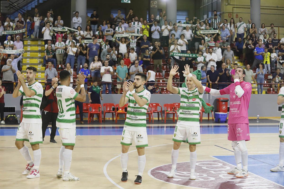 Las imágenes del derbi entre el Córdoba Futsal y el Betis en Vista Alegre