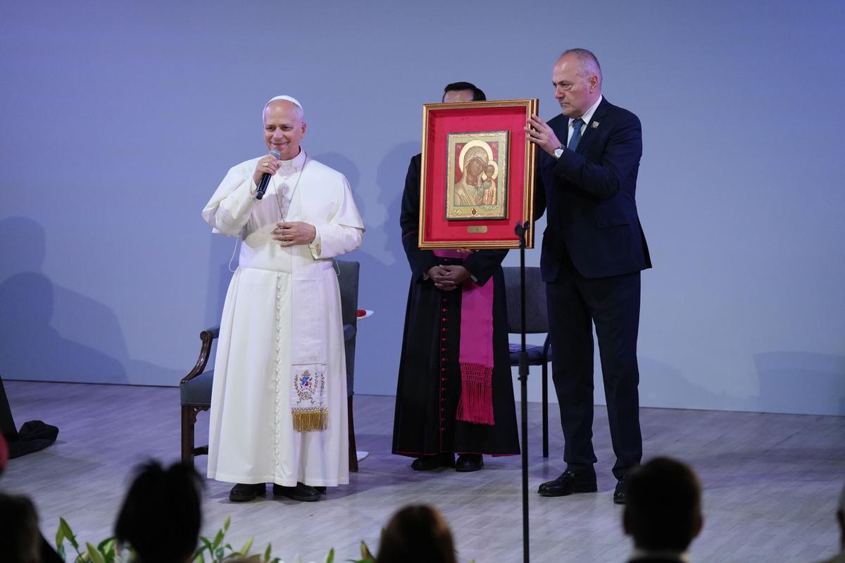 Visita del Papa León XIV a la cárcel de Brians 1.