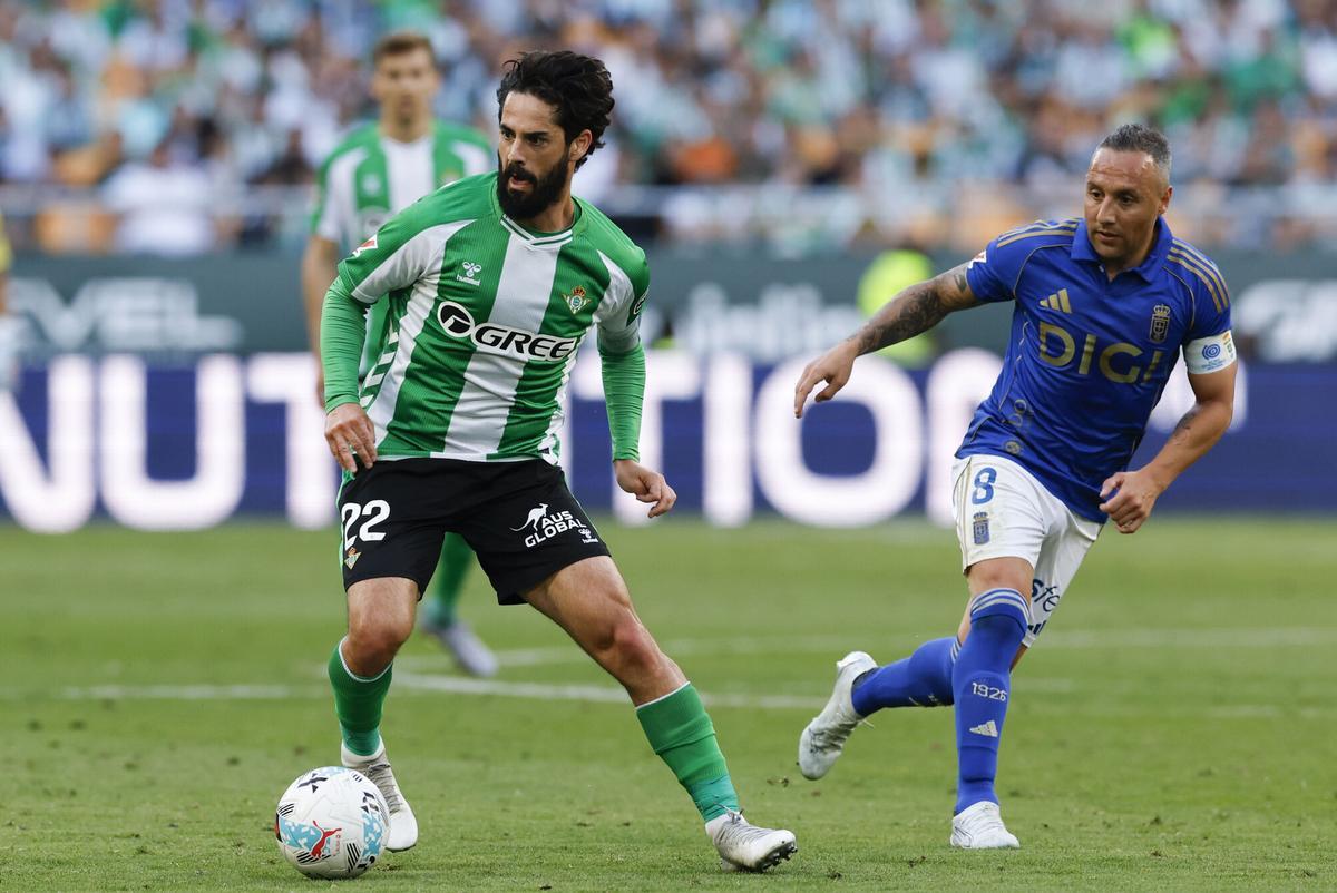 Las imágenes del Betis-Oviedo en el Estadio de la Cartuja Las imágenes del Betis-Oviedo en el Estadio de la Cartuja