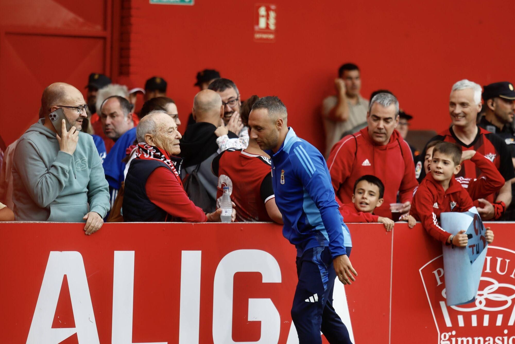 EN IMÁGENES: Ambientazo en el primer partido de la final por el ascenso a Primero entre Mirandés y Real Oviedo