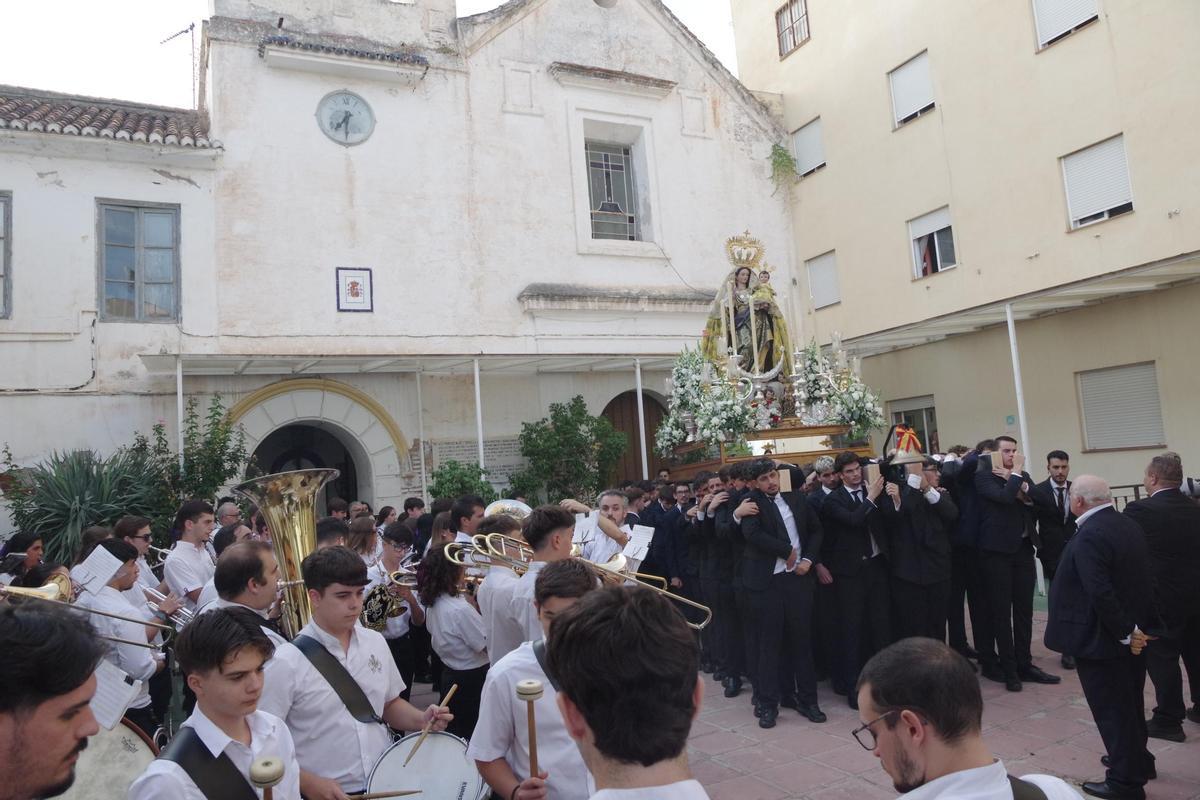 La Virgen de los Ángeles recorre las calles de Málaga