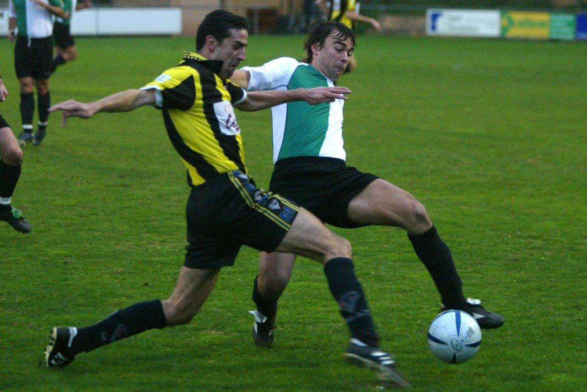 Salas va jugar al Peralada (2004-05) abans de tornar a Palma