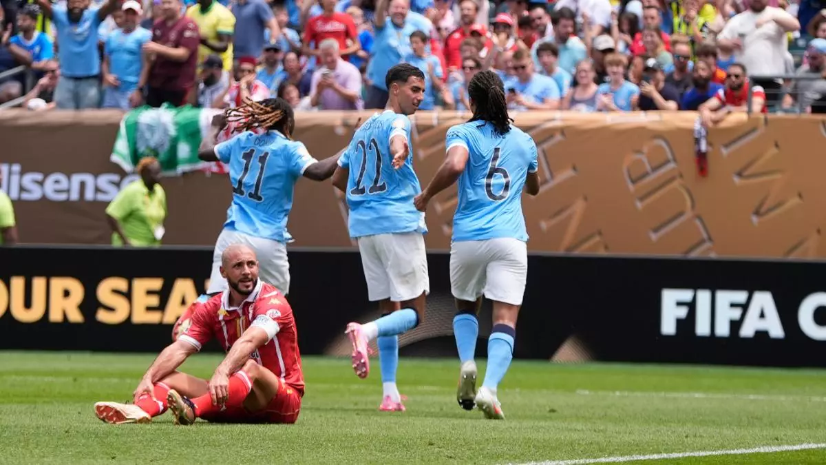 El 'nuevo' City aprueba con lo justo en su debut