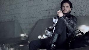 Kit Harington, és l’actor del moment. De ’Juego de tronos’ a model Jimmy Choo.