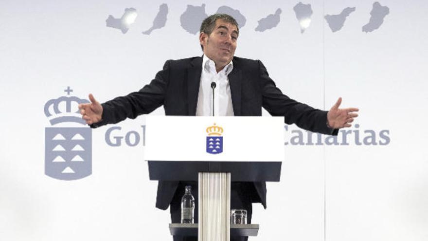 Fernando Clavijo, durante su intervención en la presentación de los nuevos consejeros del Gobierno de Canarias en enero de 2017.