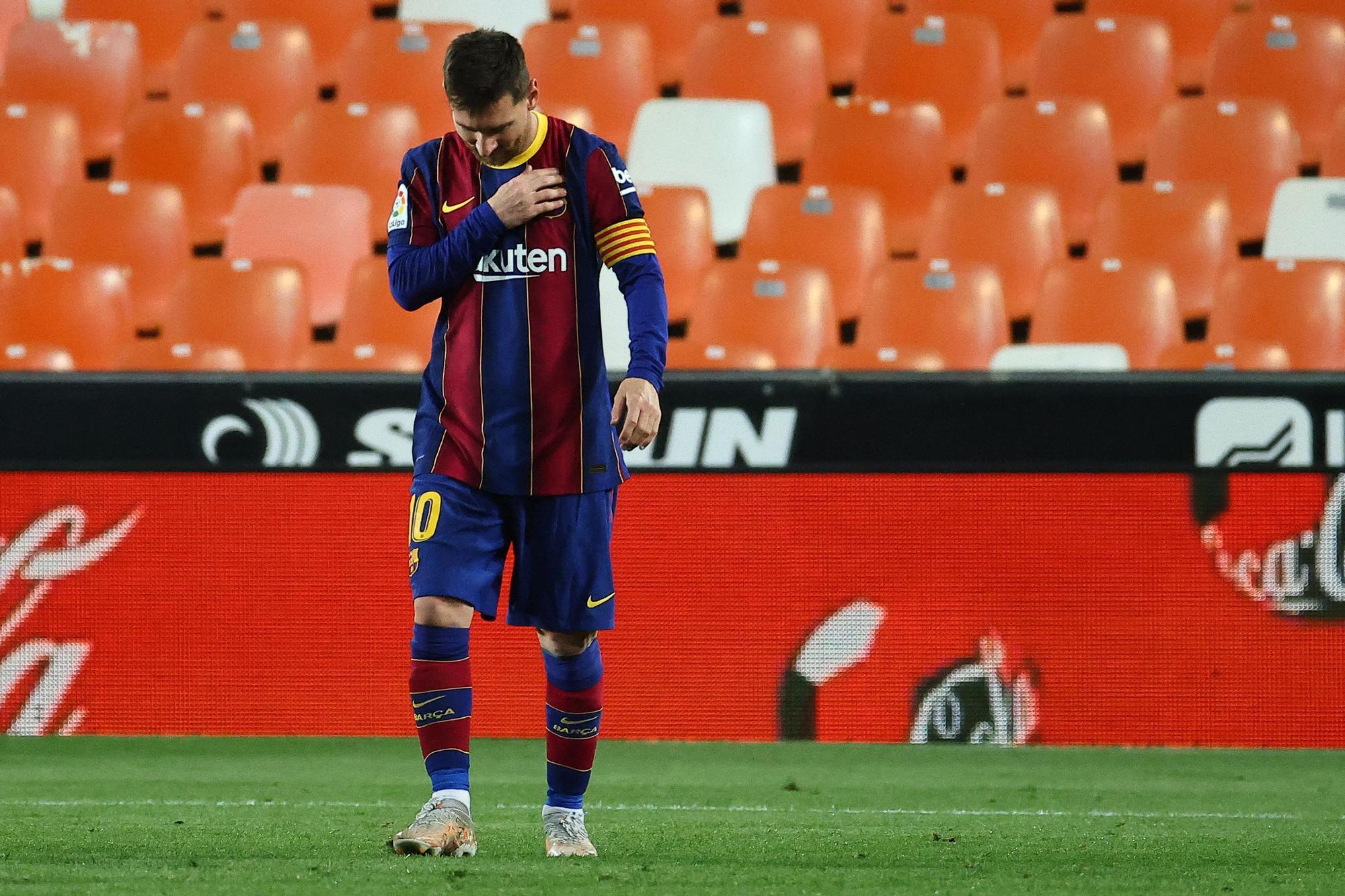 Messi, tras marcar uno de sus dos goles en Mestalla.