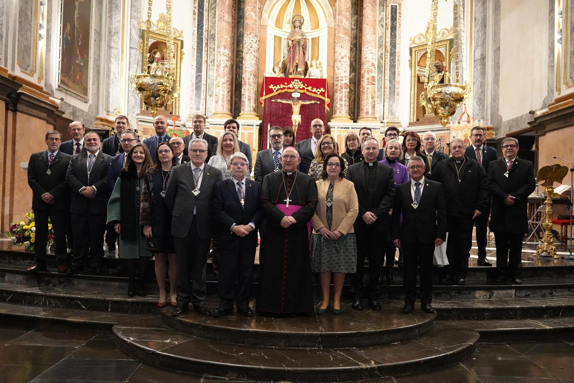 Las fotos de la misa para conmemorar el 50º aniversario de la Junta Central de Semana Santa de Vila-real