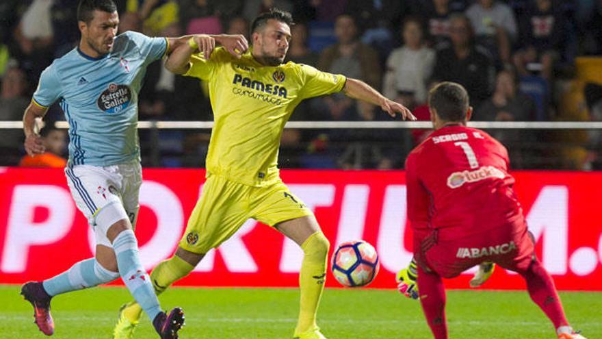 El Celta cayó goleado ante el Villarreal // EFE