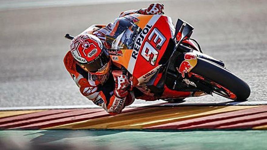 Marc Márquez continua aclaparant i sortirà primer amb Maverick en tercer lloc