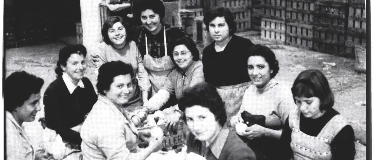 Mujeres y encajadoras  de naranjas: la historia de les Valls y de la lucha contra la discriminación