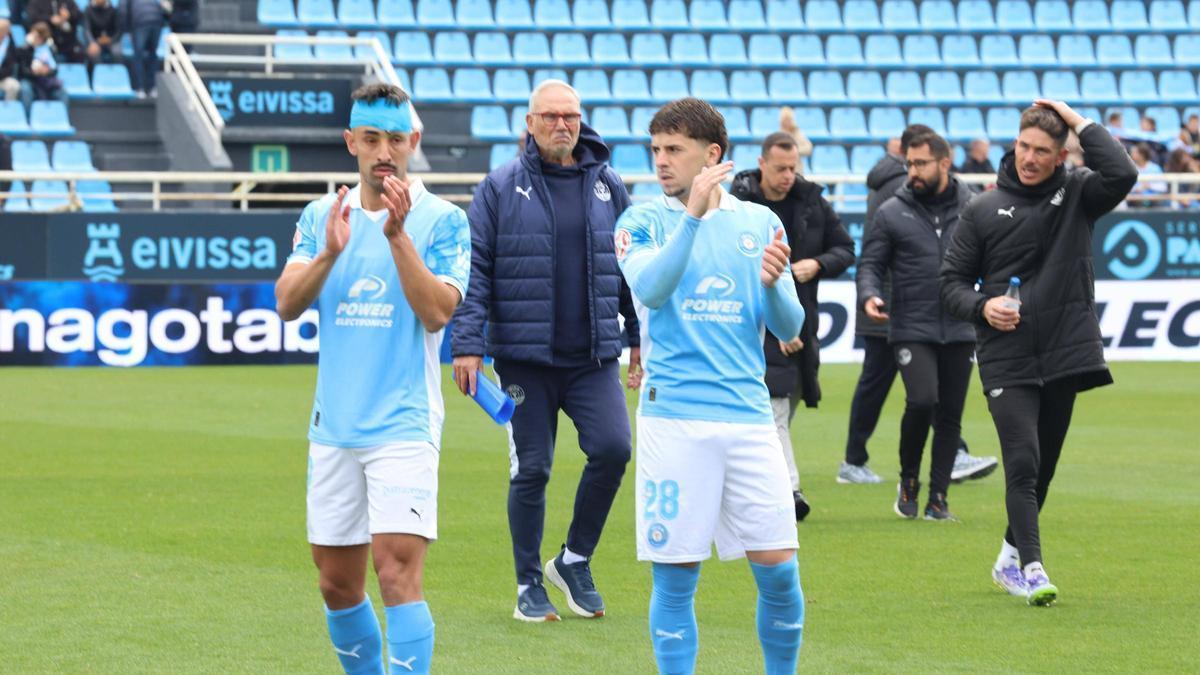 Todas las imágenes del partido entre la UD Ibiza y la AD Alcorcón de Primera RFEF en el Palladium Can Misses