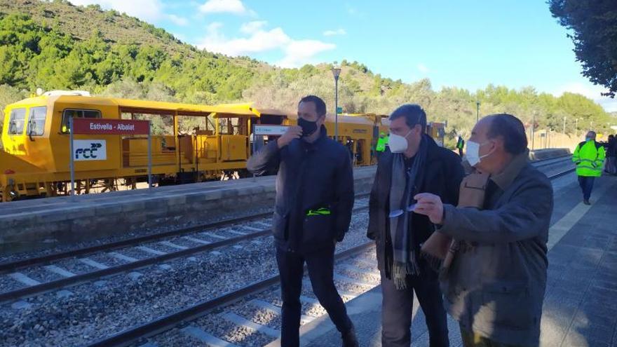 Visita a las obras de la línea de tren del presidente de la APV, Aurelio Martínez y el director de Adif, Àngel Contreras. | APV