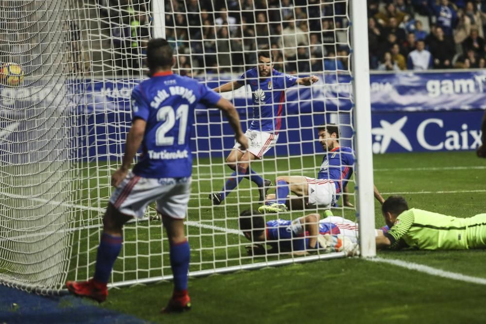 Partido en el Carlos Tartiere entre el Oviedo y el Almería