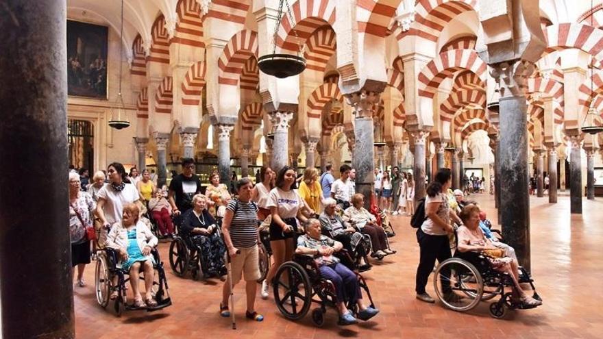 La exposición &#039;Por tu cruz redimiste al mundo&#039; será accesible a personas con discapacidad