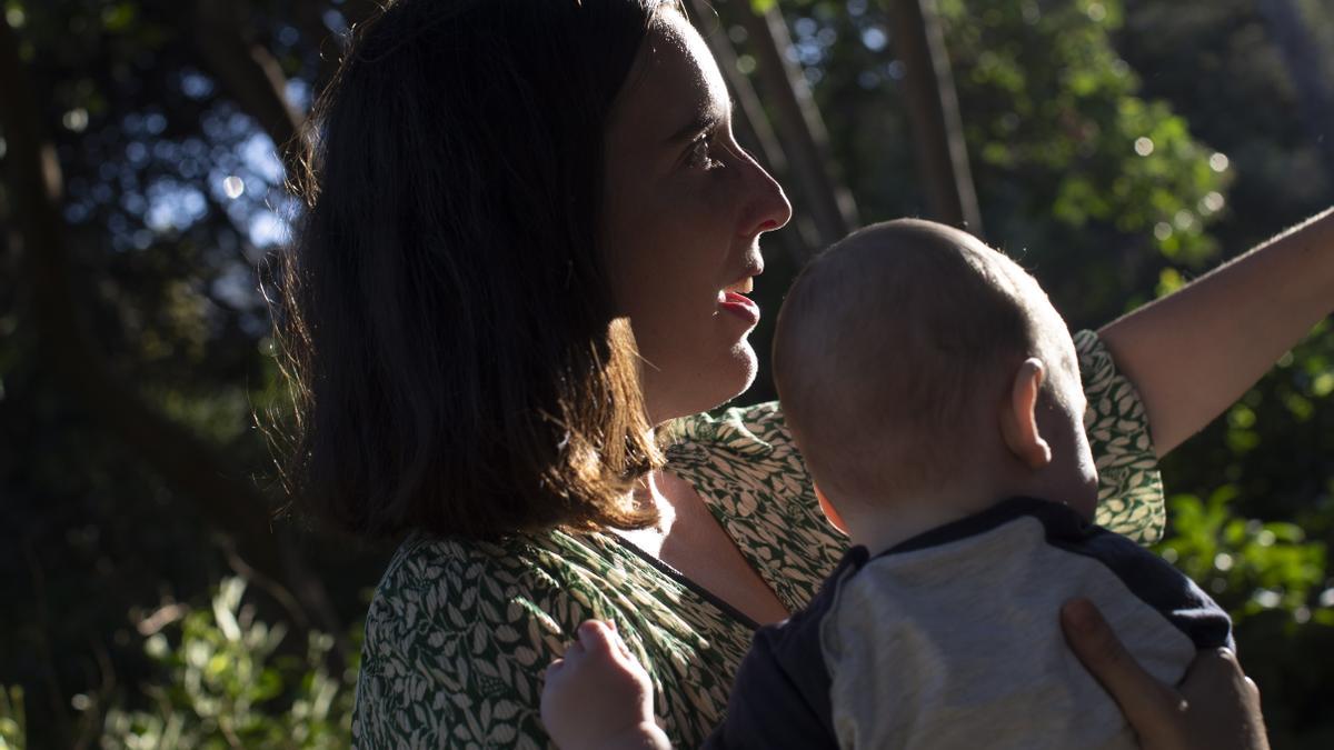 Cientos de mujeres en España viven la maternidad tras la menopausia (y no al revés)