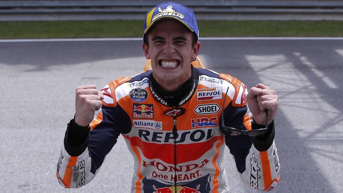 Marc Márquez (Honda) muestra su felicidad tras ganar en Malasia.