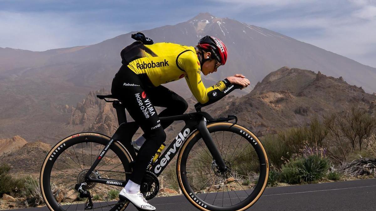 Jonas Vingegaard, en un entrenamiento en Tenerife durante el mes de abril.