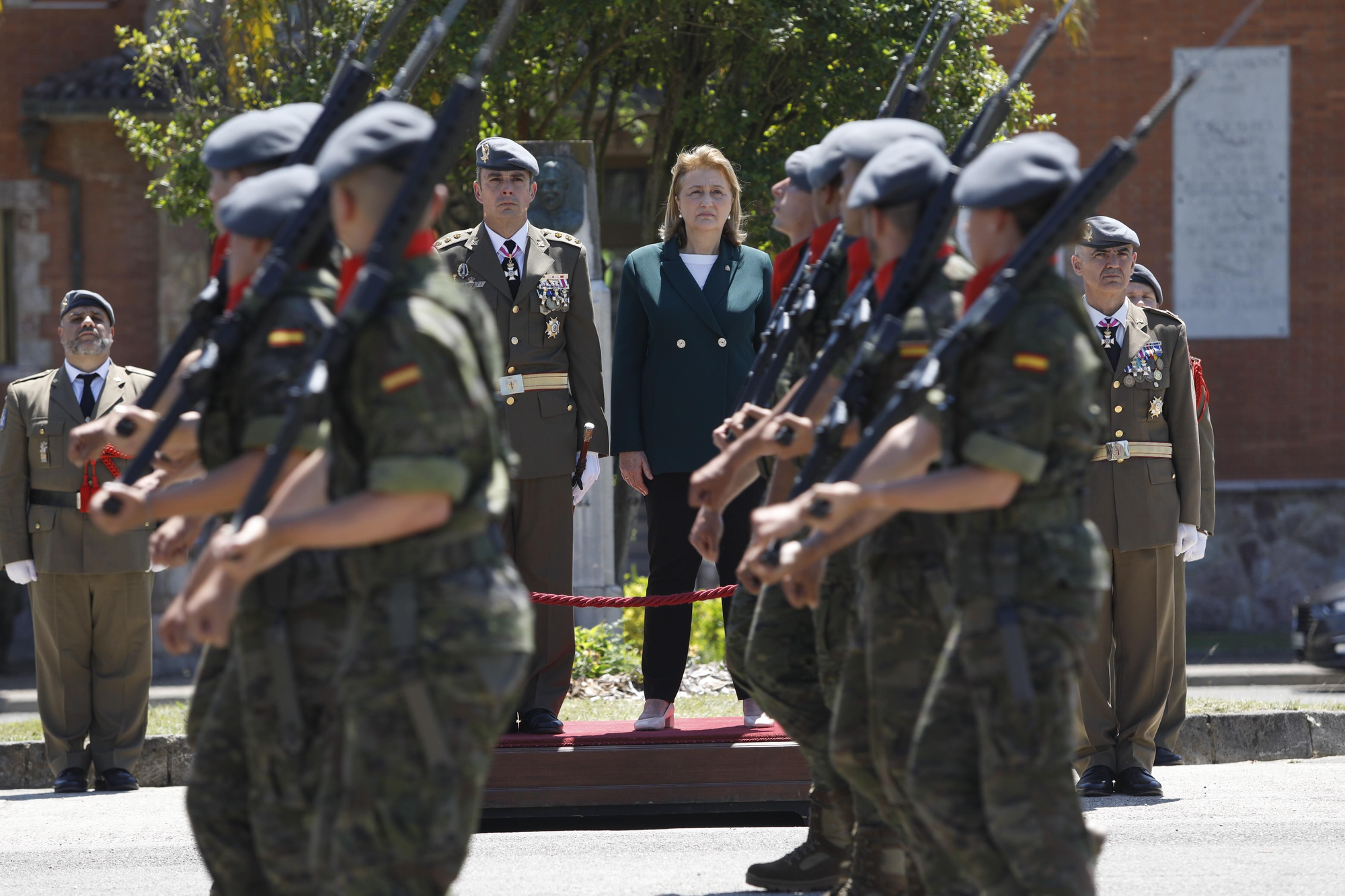 En imágenes: Los actos conmemorativos del aniversario de la Brilat Galicia VII, en el acuartelamiento Cabo Noval