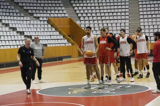 L'entrenament del Bàsquet Girona en imatges