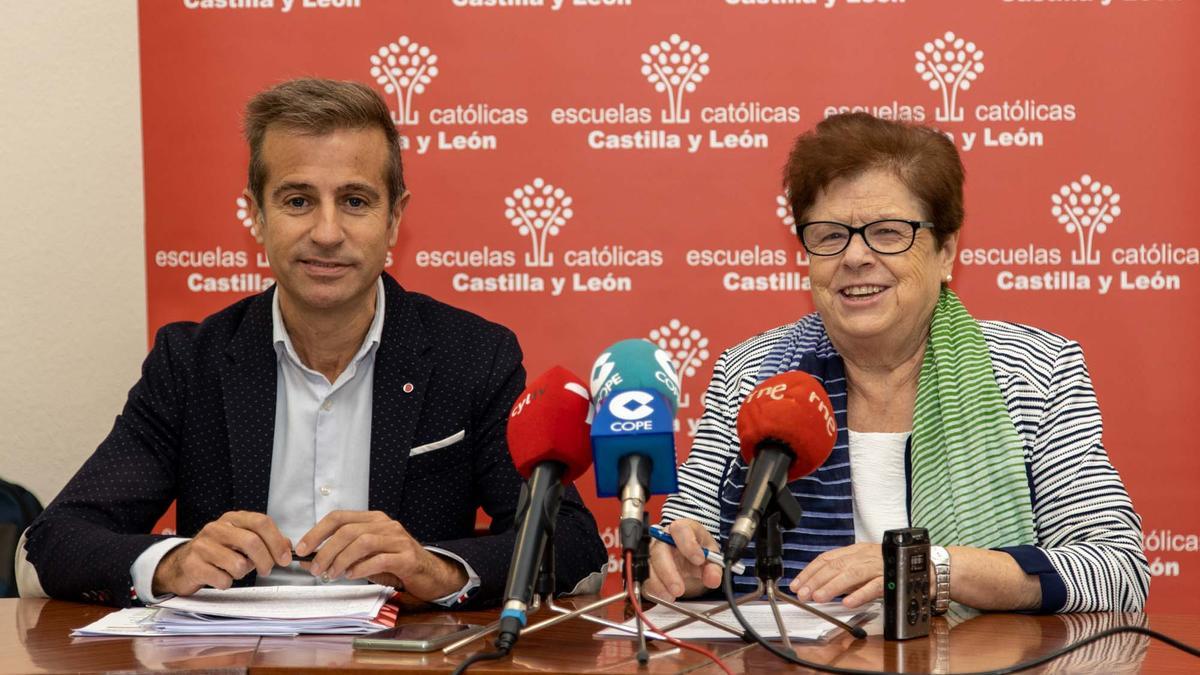 Leandro Roldán y Nieves Andrés, miembros de Escuelas Católicas de Castilla y León.