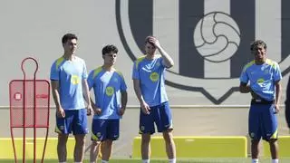 Flick recupera a sus comodines del Barça Atlètic