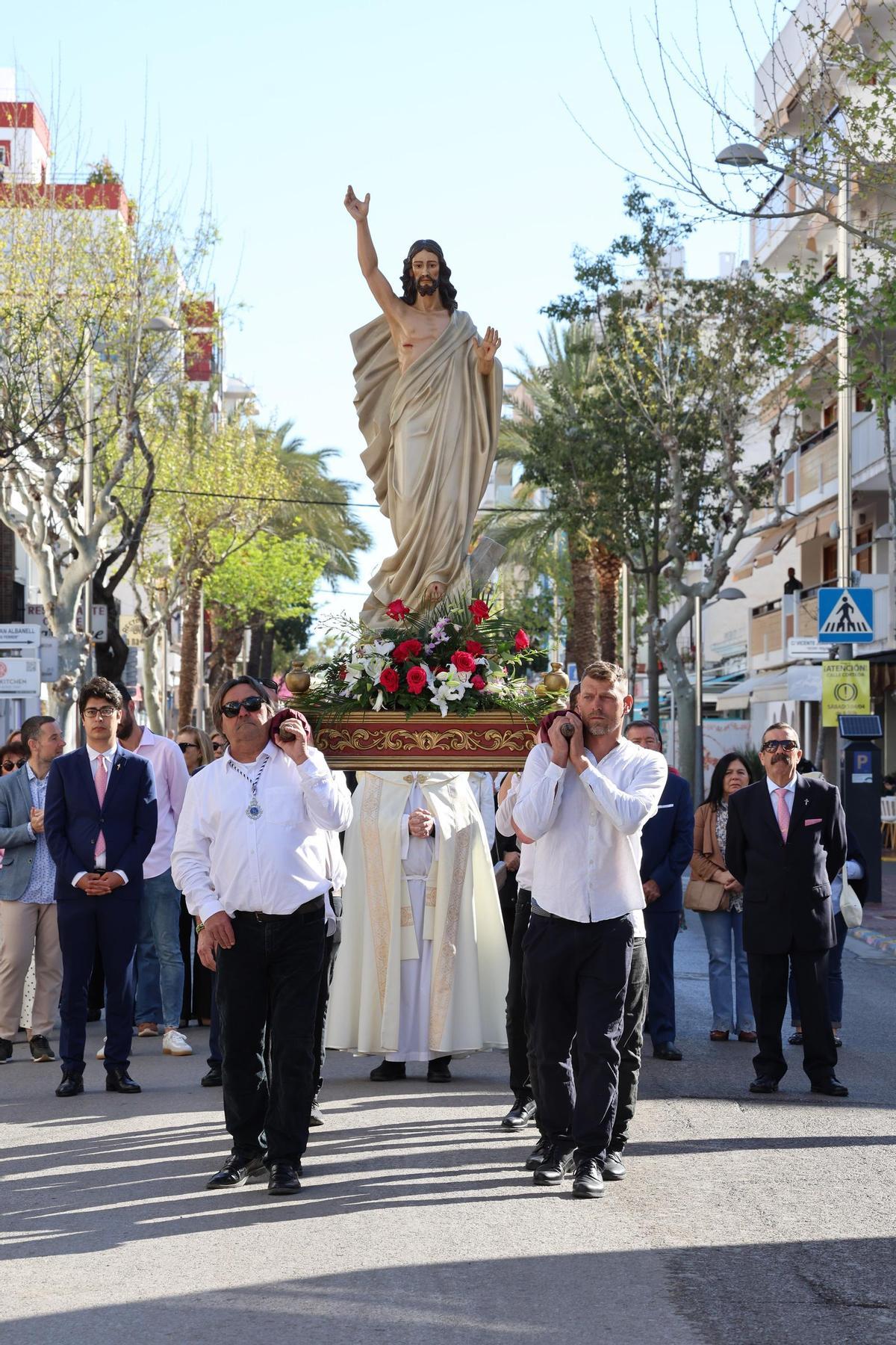 Mira todas las imágenes de la Procesión del Santo Encuentro en Santa Eulària Mira todas las imágenes de la Procesión del Santo Encuentro en Santa Eulària