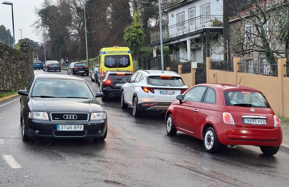 La huelga de buses vuelve a poner en jaque el tráfico en Santiago La huelga de buses vuelve a poner en jaque el tráfico en Santiago