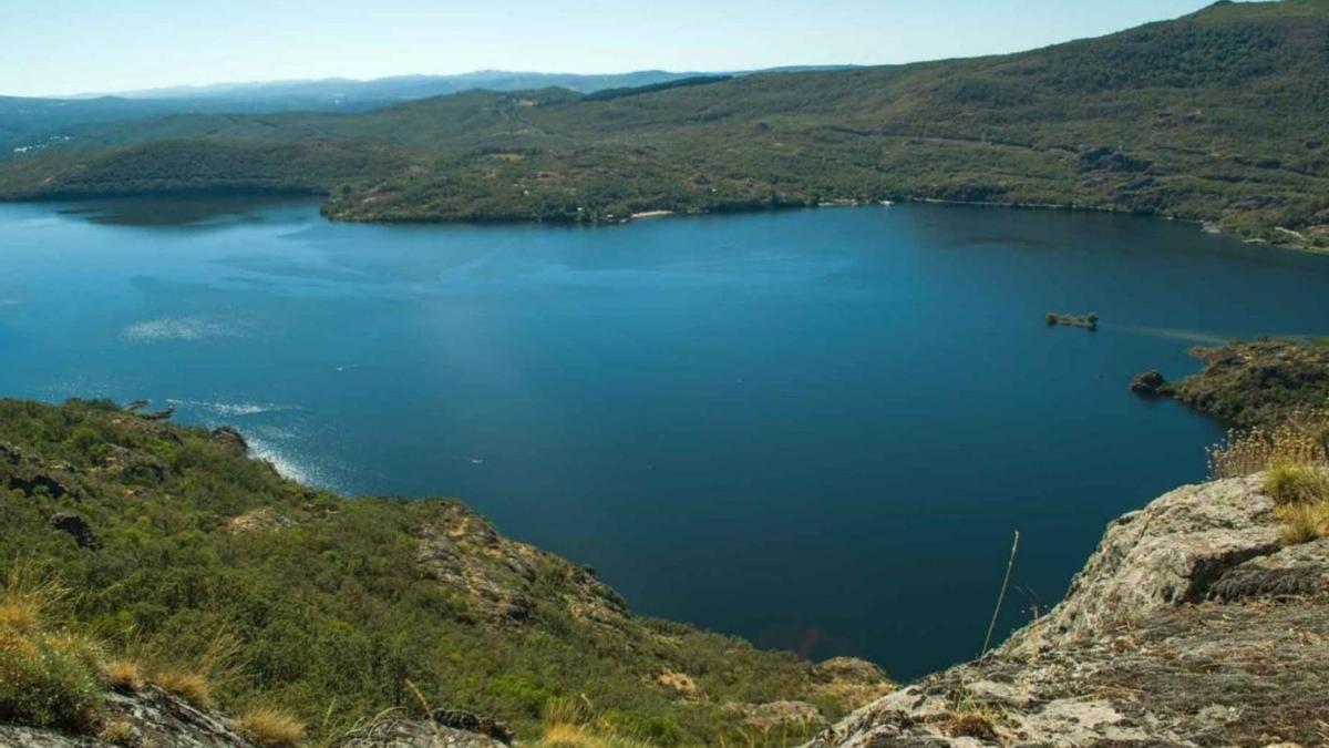 Lago de Sanabria, uno de los muchos espacios naturales de Zamora.