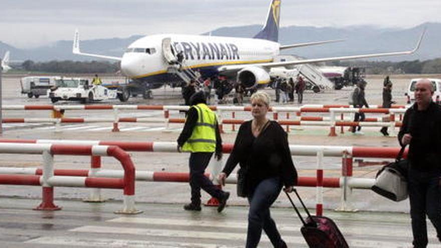 Pista de l&#039;aeroport de Girona