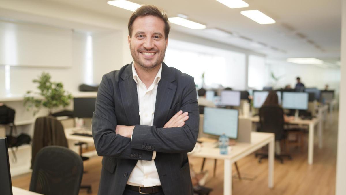 El ingeniero que dejó Inditex para crear desde A Coruña la empresa que ordena la inmigración laboral