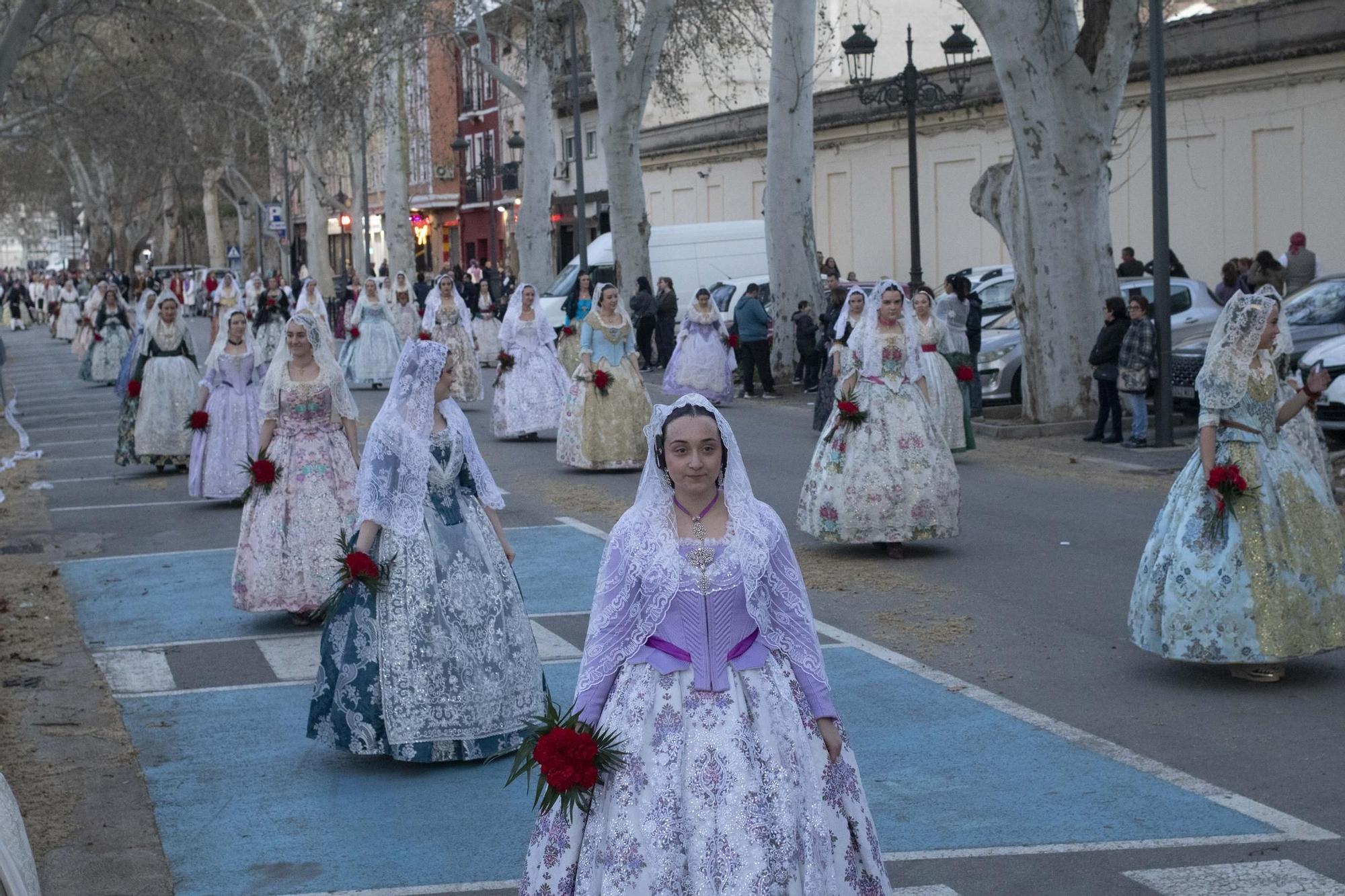 Búscate en la multitudinaria Ofrenda del sábado 22 de marzo en Xàtiva