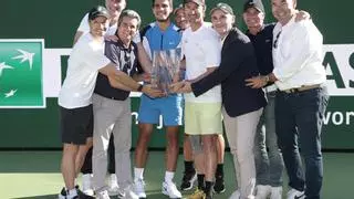 Alcaraz revalida su título de Indian Wells con una exhibición