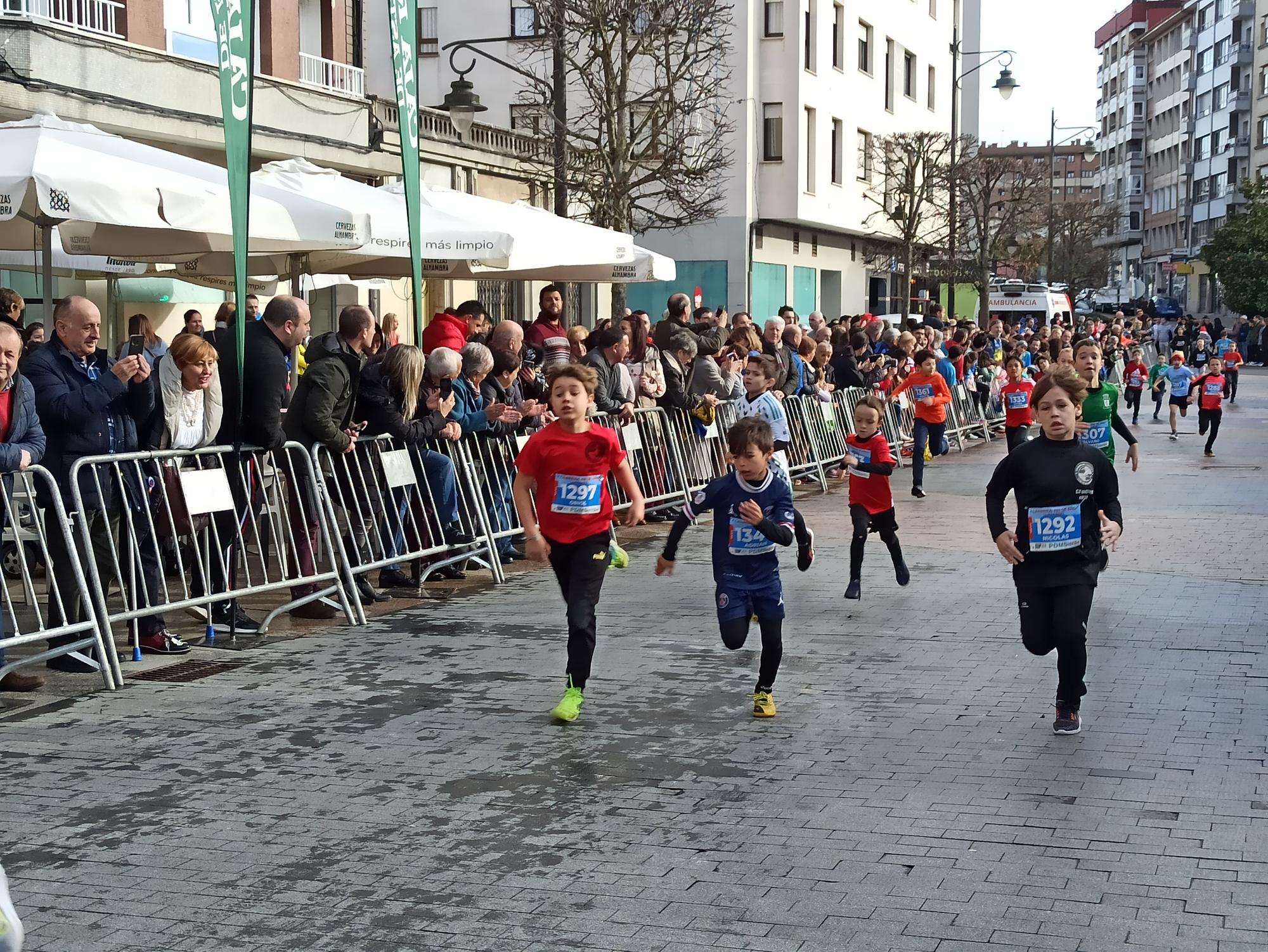 Casi 1.500 participantes disputan la carrera de Fin de Año de Pola de Siero