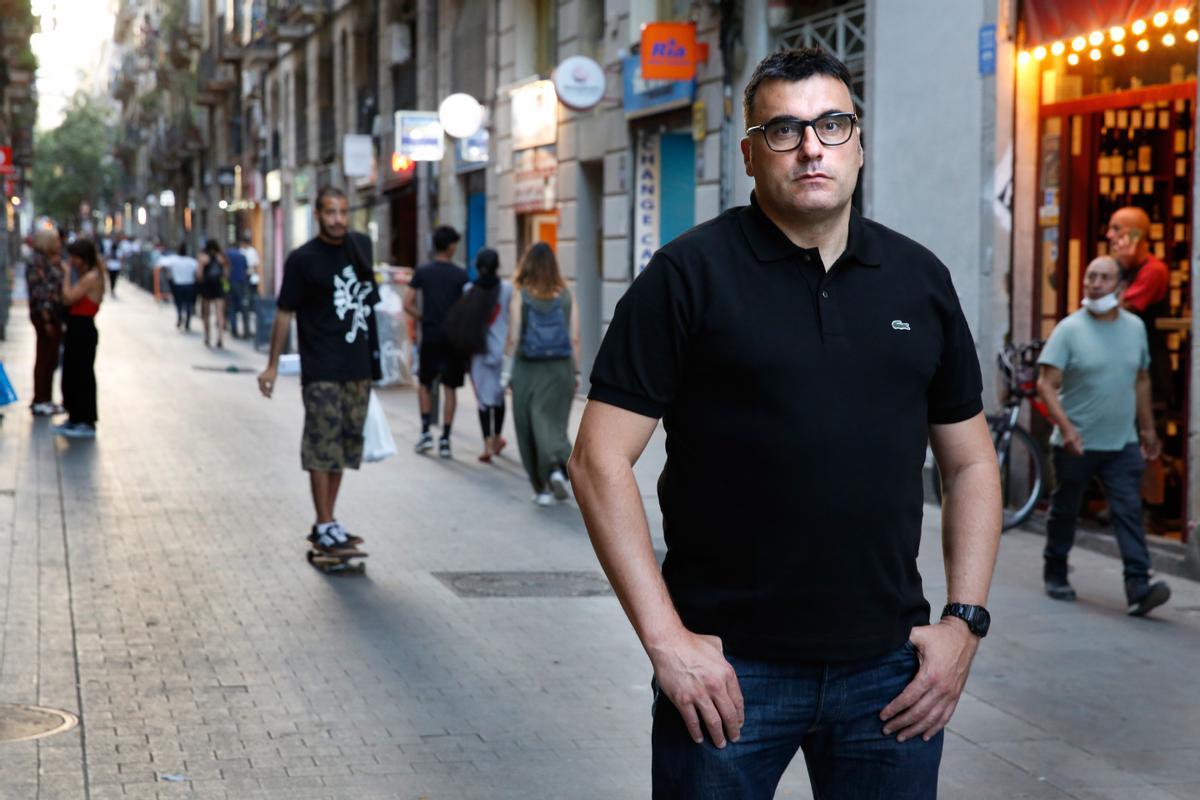 Miquel Prats, vecino de la calle de Joaquim Costa, en el Raval.