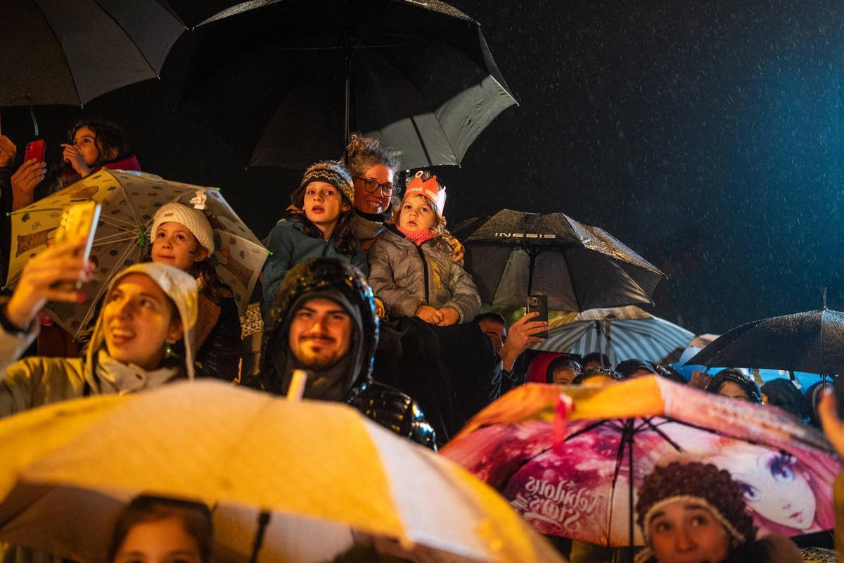 Los Reyes Magos traen la lluvia a Barcelona