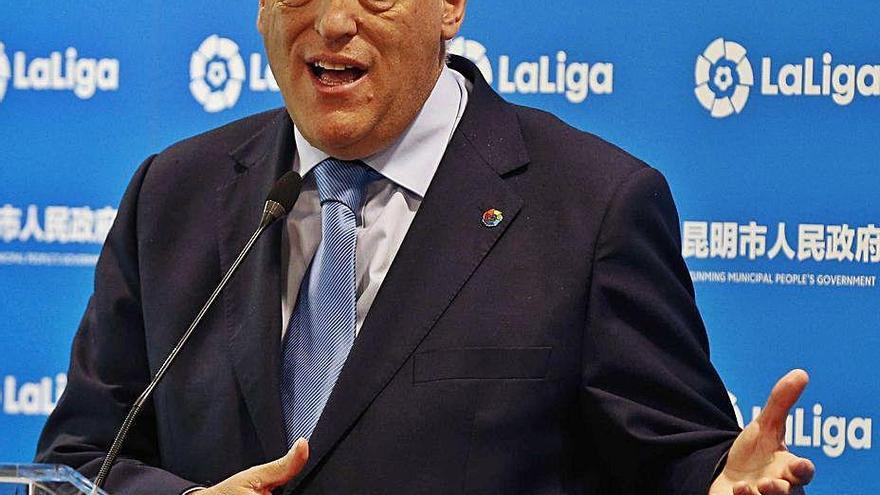 El presidente de LaLiga, Javier Tebas, durante una rueda de prensa en 2019.